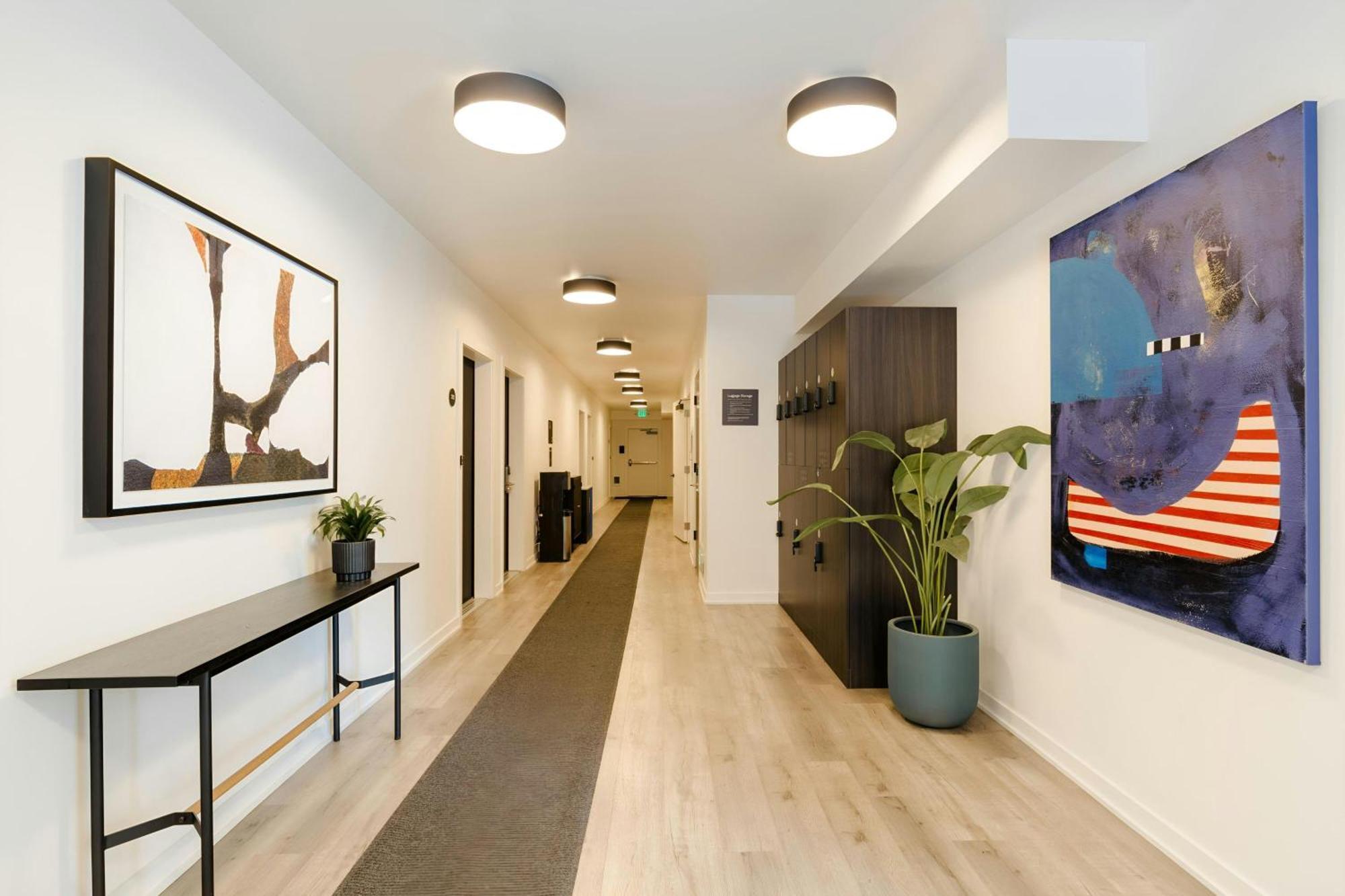 The Boylston Hotel Capitol Hill, Sonder By Marriott Bonvoy Сиатъл Екстериор снимка